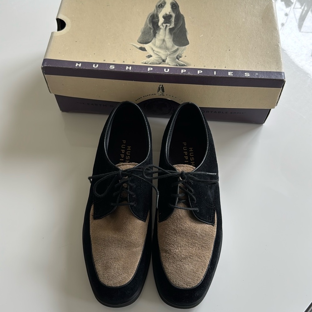Hush Puppies Casuals size 8; black/taupe suede